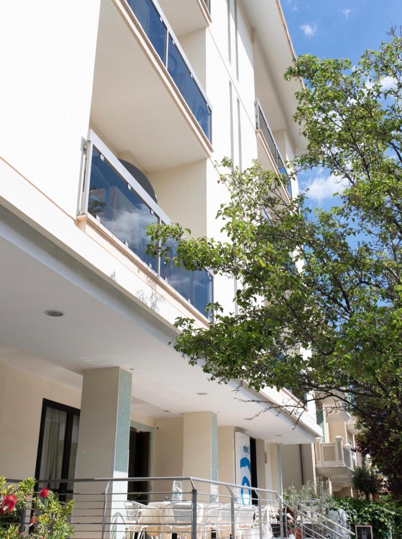 Hotel Miro Cattolica Extérieur photo